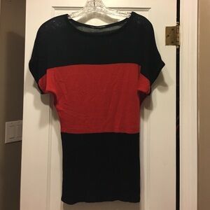 Short Sleeve Maurice's Red & Black Sweater Small